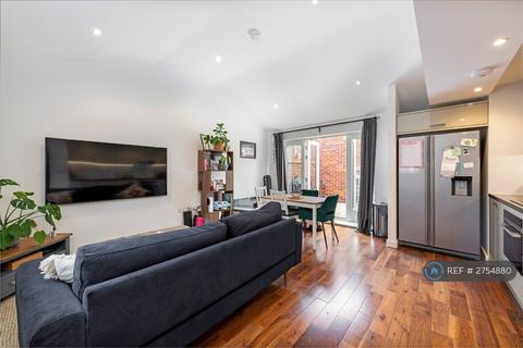 2 bedroom flat to rent, Barnes High Street, London, SW13