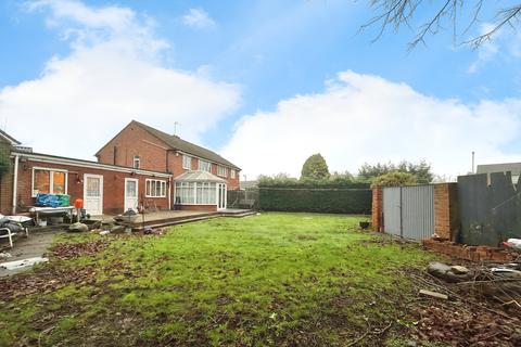 4 bedroom semi-detached house for sale, Kipling Avenue, Wolverhampton WV14