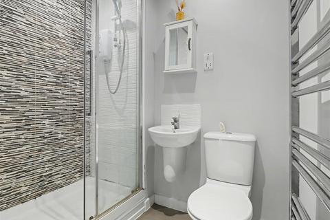 2 bedroom apartment for sale, Fairway, Norwich NR8