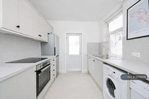 3 bedroom terraced house to rent, Langton Road, Wavertree, Liverpool, L15