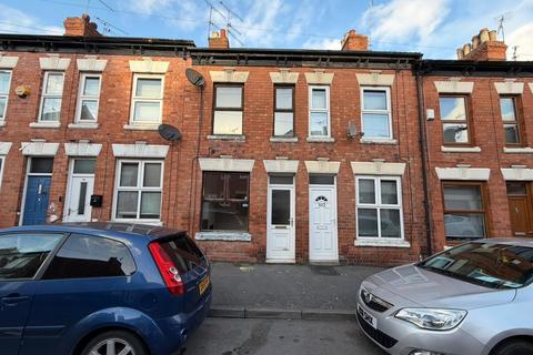 2 bedroom terraced house to rent, Lansdowne Road, Aylestone, Leicester, LE2