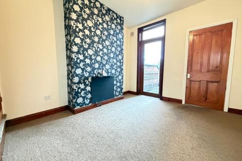 2 bedroom terraced house to rent, Lansdowne Road, Aylestone, Leicester, LE2