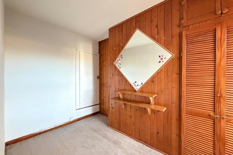 2 bedroom terraced house to rent, Lansdowne Road, Aylestone, Leicester, LE2