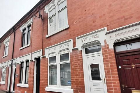 2 bedroom terraced house to rent, Cranmer Street, Leicester