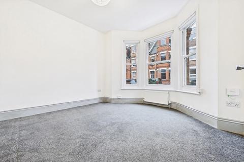 2 bedroom ground floor flat for sale, Radnor Park Crescent, Folkestone