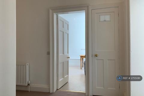 2 bedroom flat to rent, Hart Street, Edinburgh, EH1