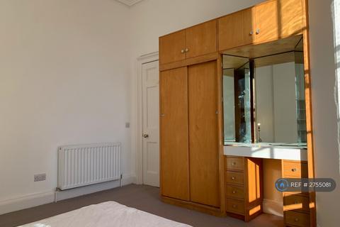 2 bedroom flat to rent, Hart Street, Edinburgh, EH1