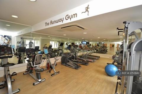 2 bedroom penthouse to rent, Park West, West Drayton, UB7
