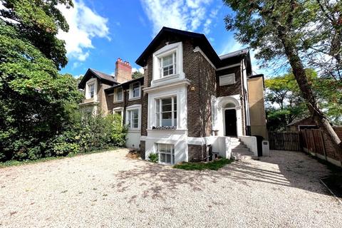 1 bedroom flat to rent, The Waldrons, Croydon