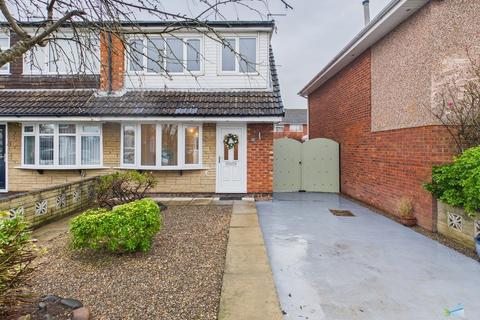 3 bedroom semi-detached house for sale - Alnwick Drive, Wirral CH46