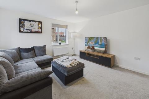 2 bedroom semi-detached house to rent, Wagtail Drive, Poolsbrook