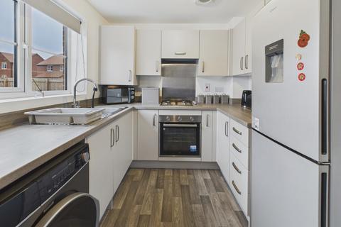 2 bedroom semi-detached house to rent, Wagtail Drive, Poolsbrook