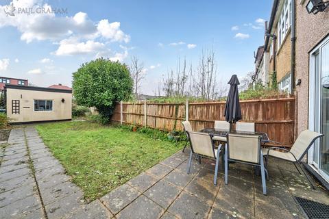 3 bedroom terraced house for sale, Nightingale Road, Carshalton