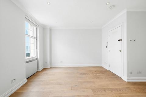 Studio to rent, Wardour Street, London, W1D
