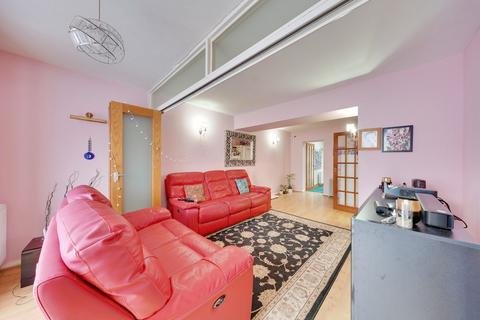 3 bedroom semi-detached house for sale, Tubbenden Lane, Orpington