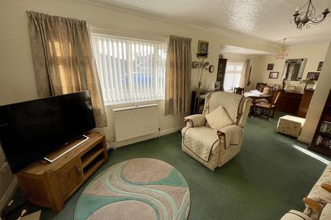 2 bedroom detached bungalow for sale, Underwood Close, Poole