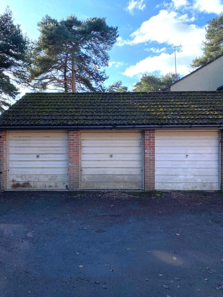 Garage 2