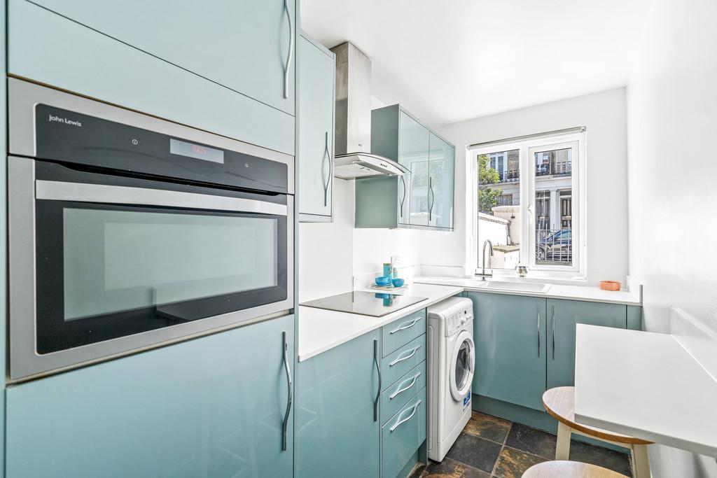 18 E Gunter Grove, SW10, Martin &amp; Co, WEB (13)