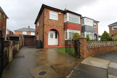 3 bedroom semi-detached house to rent, Whitwell Road, Darlington