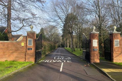 4 bedroom detached house for sale, Redgrove Park