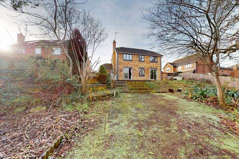 4 bedroom detached house for sale, Redgrove Park