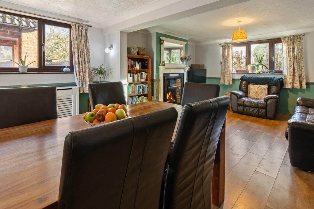 Lounge/Diner