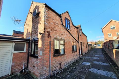 2 bedroom detached house to rent, Stafford Street, Market Drayton