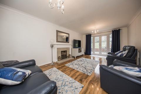 4 bedroom detached house for sale, Graycoats Drive, Crowborough