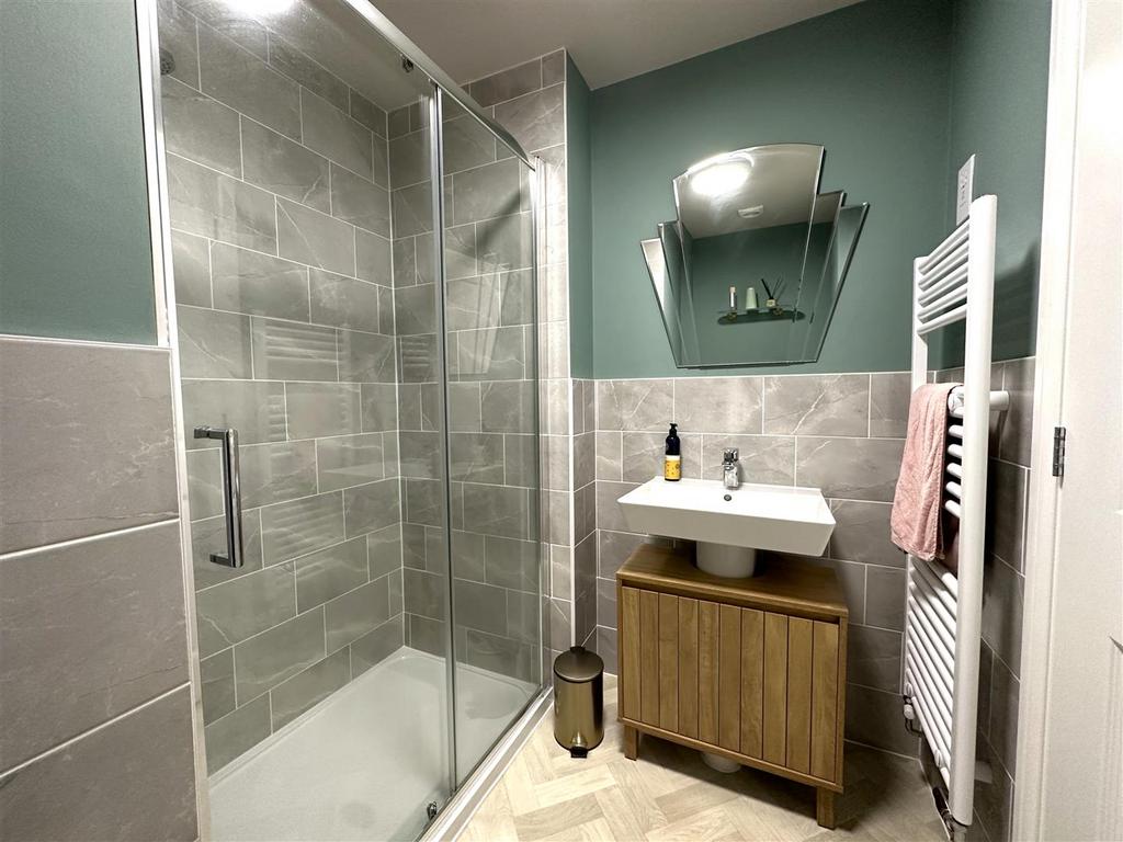 En-Suite Aspect Two