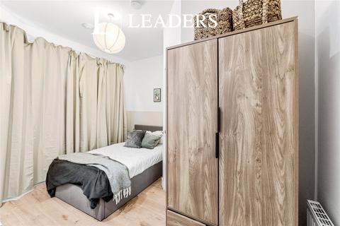 1 bedroom in a house share to rent, Surbiton Road, Southend-on-Sea, Essex, SS2