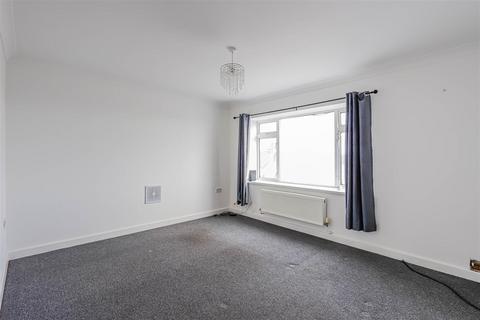 2 bedroom ground floor flat for sale, Pontypridd Street, Barry