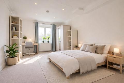 3 bedroom flat to rent, England`s Lane, NW3, Belsize Park