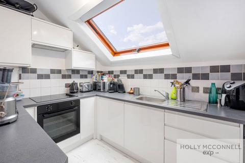 2 bedroom flat for sale, Birdhurst Rise, South Croydon CR2