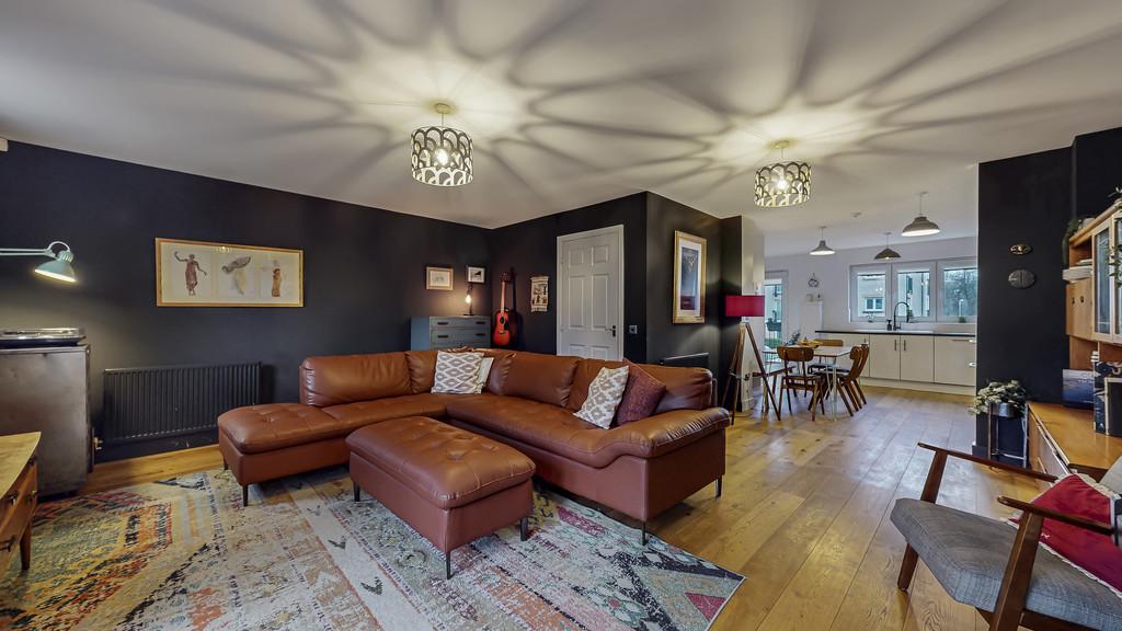 46-print-23 Kelvindale Court 45