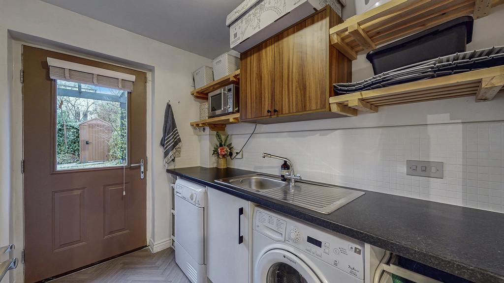27-print-23 Kelvindale Court 38