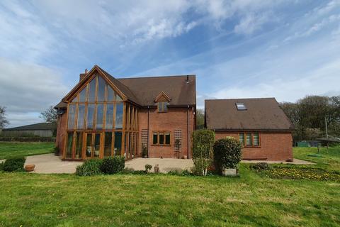 3 bedroom detached house to rent, Radmore Lane, Gnosall, Stafford