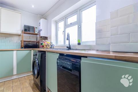 3 bedroom house for sale, Osborne Road, Basildon SS16