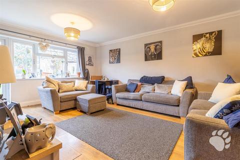 3 bedroom house for sale, Osborne Road, Basildon SS16