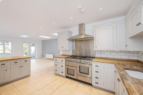 4 bedroom detached house for sale, Park Rise, Harpenden