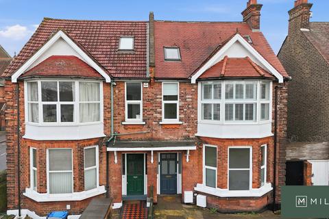 2 bedroom barn conversion to rent, Wrottesley Road, London