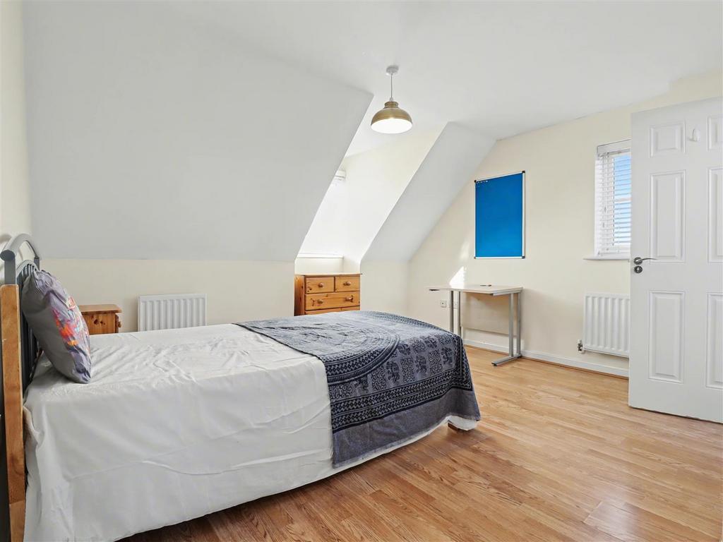 Principal bedroom