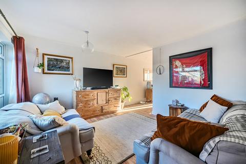 3 bedroom terraced house for sale, Chiltern Walk, Reading RG8