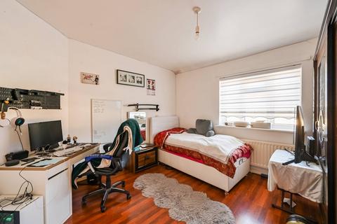 4 bedroom terraced house to rent, Walthamstow, Walthamstow, London, E17