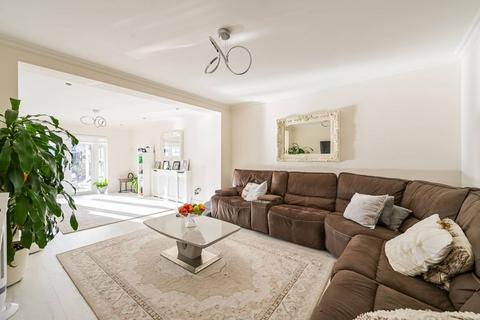 4 bedroom terraced house to rent, Walthamstow, Walthamstow, London, E17