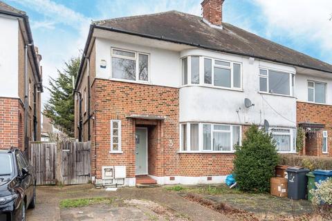 2 bedroom maisonette to rent, Imperial Close, Harrow, HA2