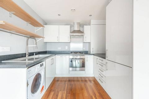2 bedroom flat to rent, Zodiac Close, Edgware, HA8