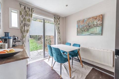 3 bedroom semi-detached house for sale, Fairmead Crescent, Edgware, HA8
