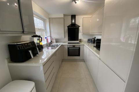 3 bedroom terraced house for sale, Gilmorton Close, Solihull B91