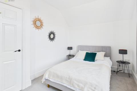 2 bedroom apartment for sale, Birmingham Road, Sutton Coldfield, B72