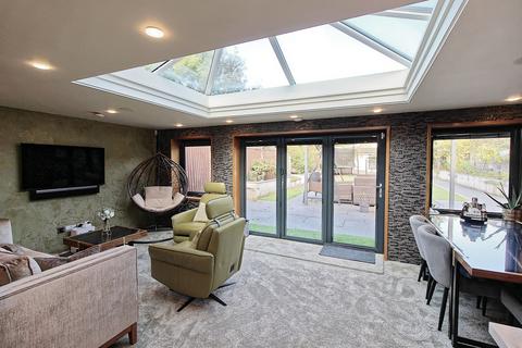 5 bedroom semi-detached house for sale, Gwendolen Road, Leicester